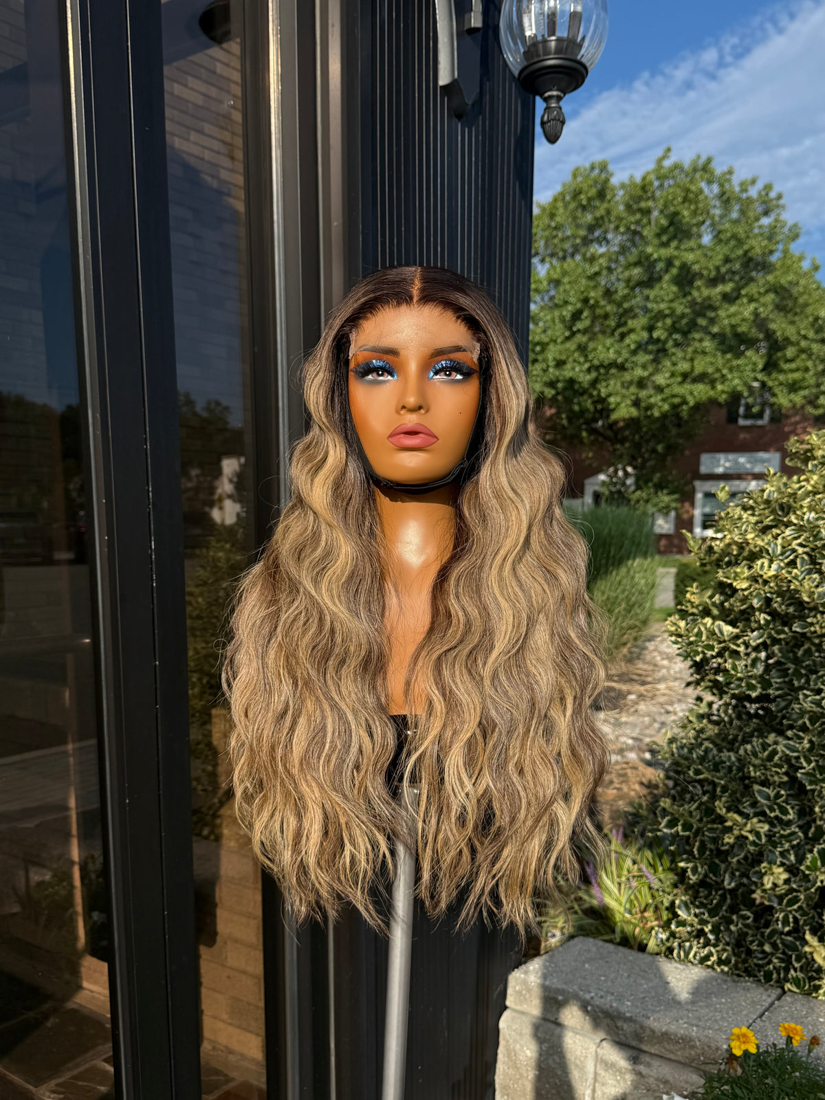Chocolate Brown Roots & Golden Blonde Balayage | 26 Inch Glueless Human Hair Wig 5x5 HD Closure